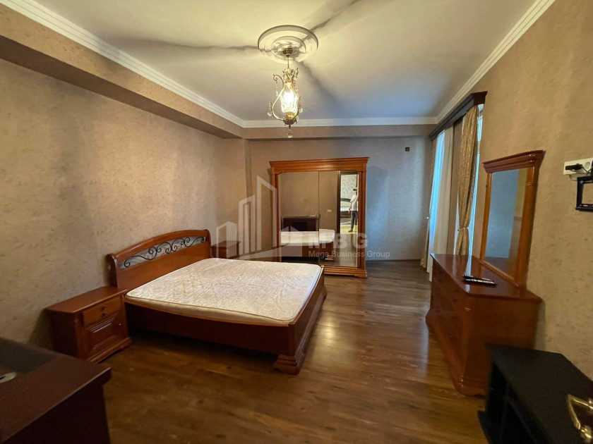 For Rent Flat, in Mtatsminda