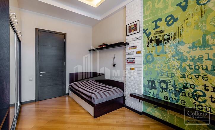 For Sale Flat, in Vake