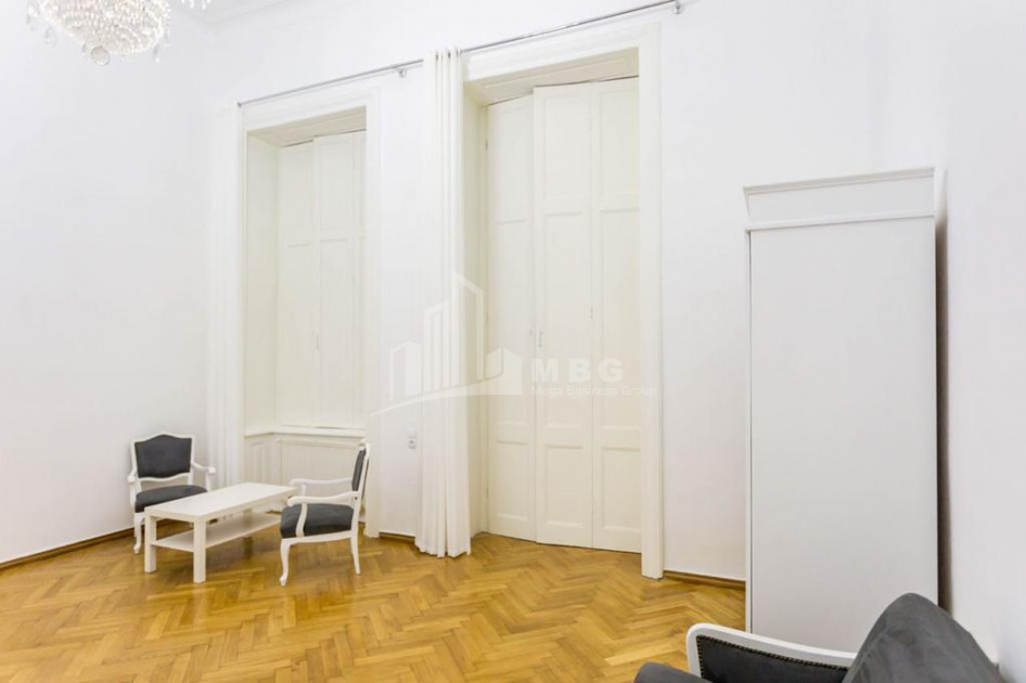 For Sale Flat, in Sololaki