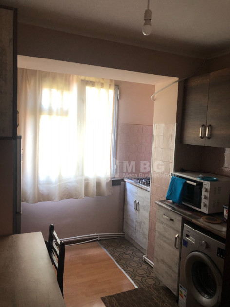 Lease Flat, in Isani