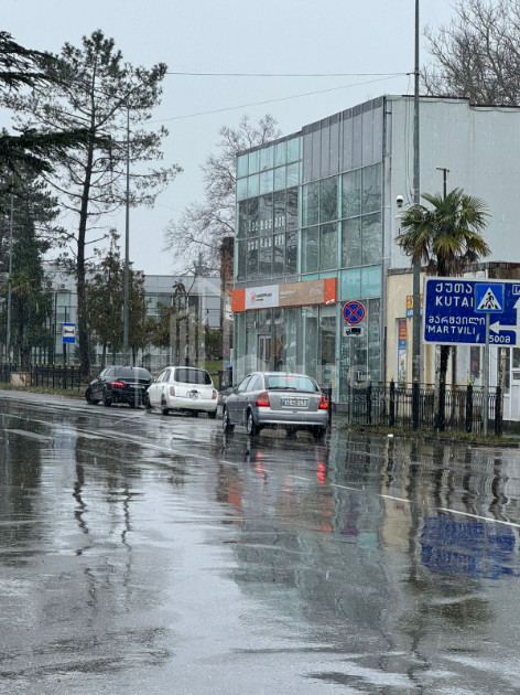 For Rent Building Commercial In Abasha