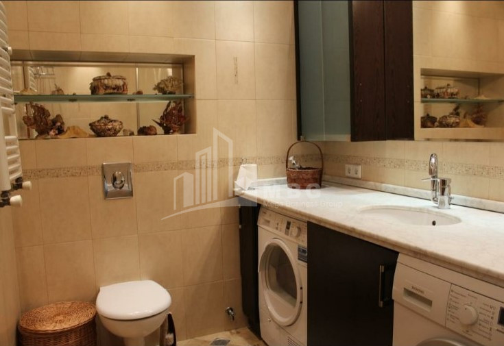 For Rent Flat, in Kalaubani