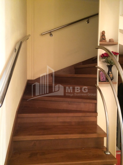 For Rent Flat, in Mtatsminda