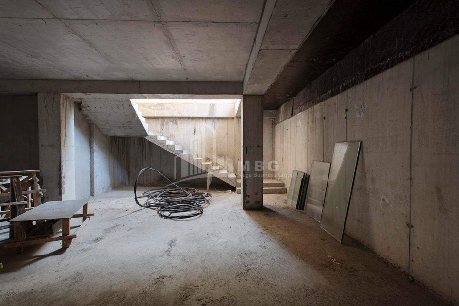 For Rent Витражный фасад Commercial, in Chugureti