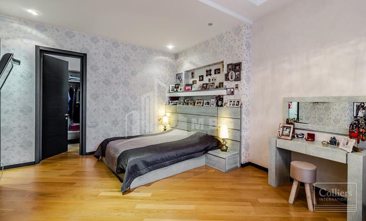 For Sale Flat, in Vake