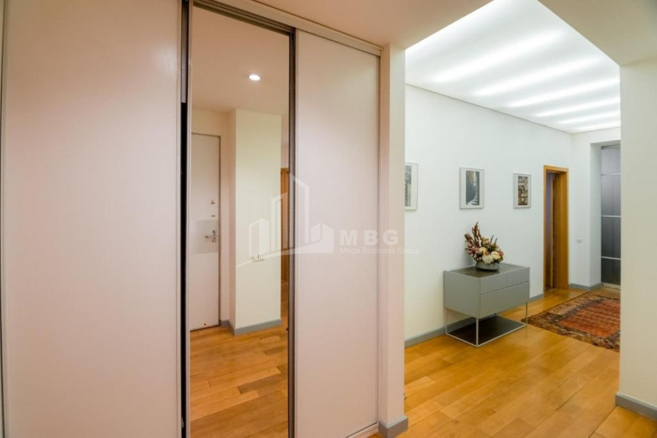 For Sale Flat, in Vera