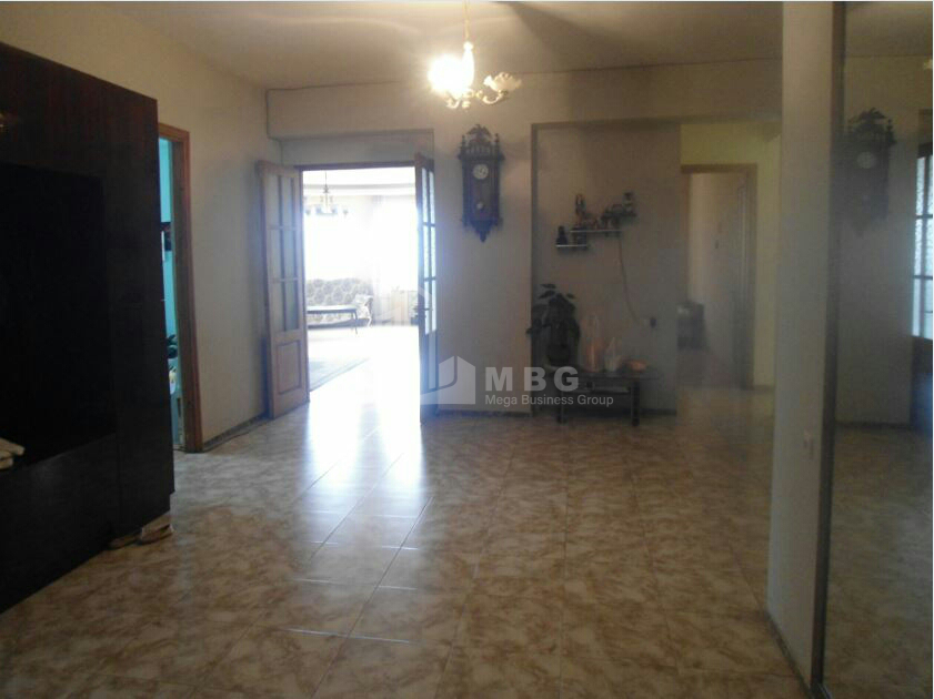 For Sale Flat, in Vera