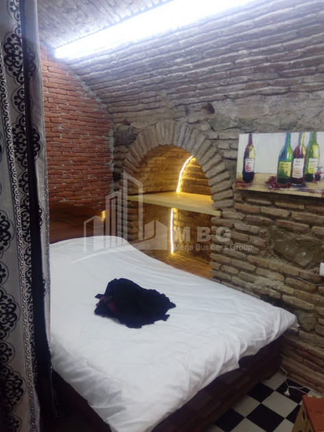 For Rent Basement Commercial, in Mtatsminda