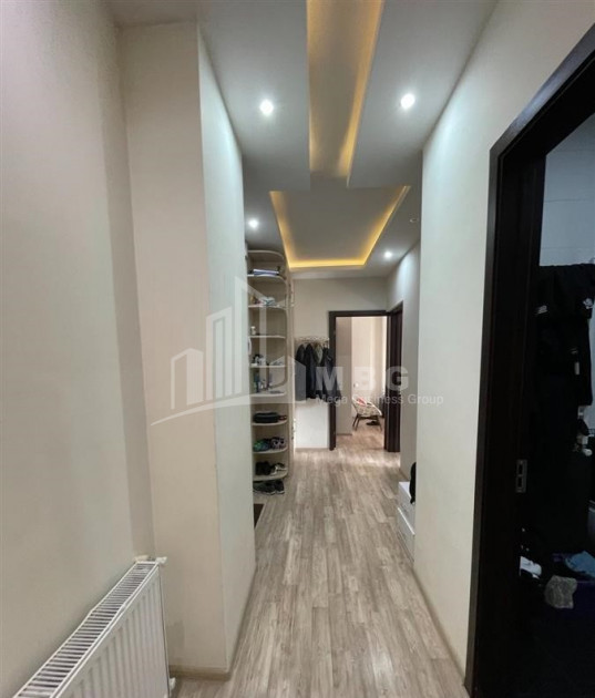 იყიდება ბინა, საბურთალო