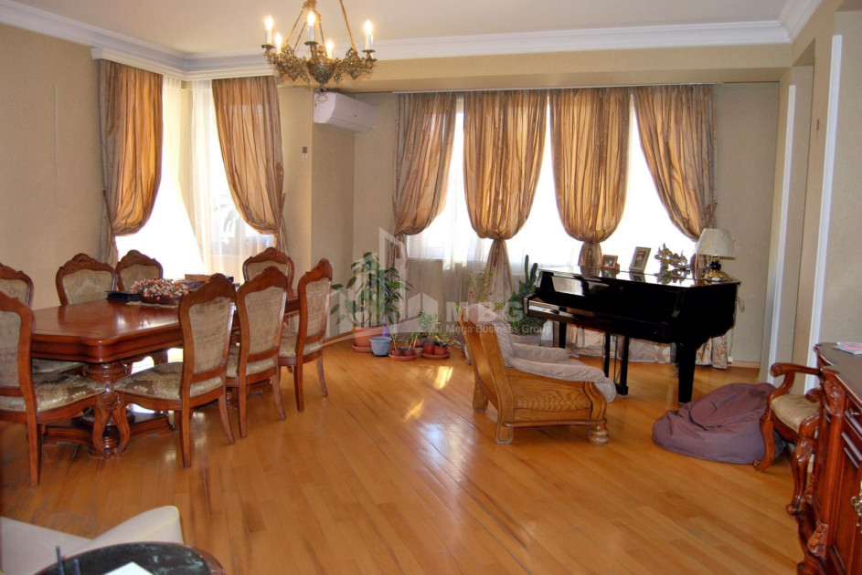 For Sale Flat, in Saburtalo