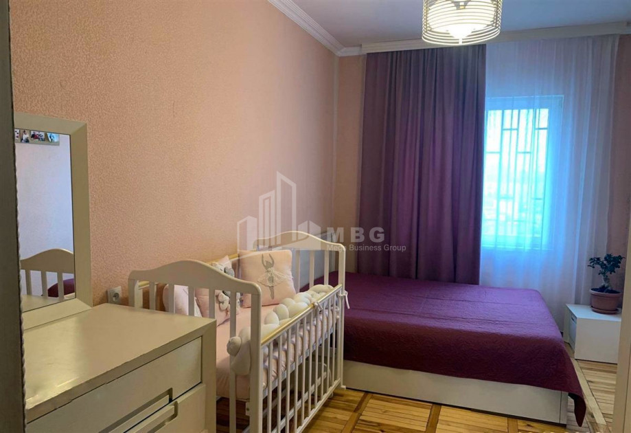 For Sale Flat, in Gldani Massive