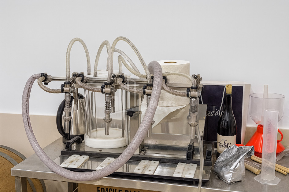 იყიდება კომერციული ფართი დოესი კასპი შიდა ქართლი