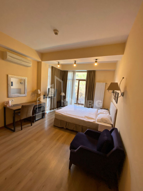 For Rent Hotel - Resort Commercial, in Mtatsminda District