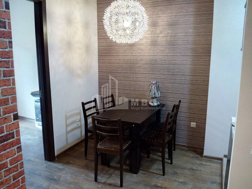 ქირავდება ბინა, საბურთალო