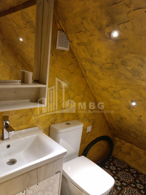 Продается Дом - Вилла В Коджори, Мтацминда Район