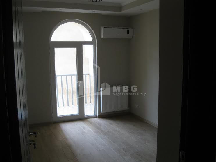 For Rent Hotel - Resort Commercial, in Chugureti District