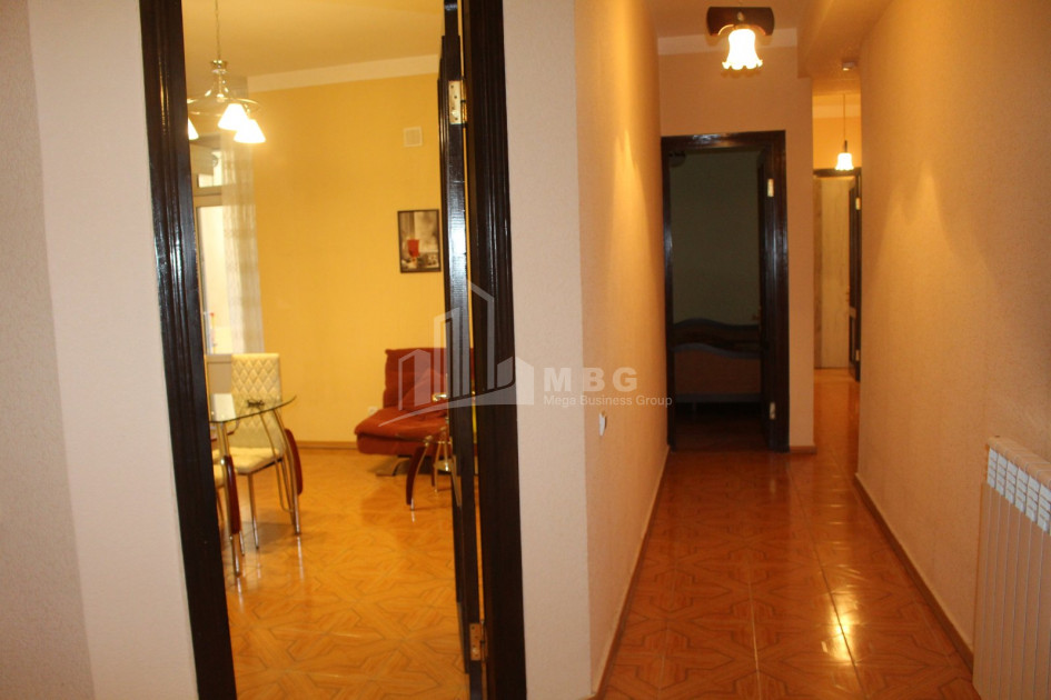 В аренду Квартира, в Ваке Район