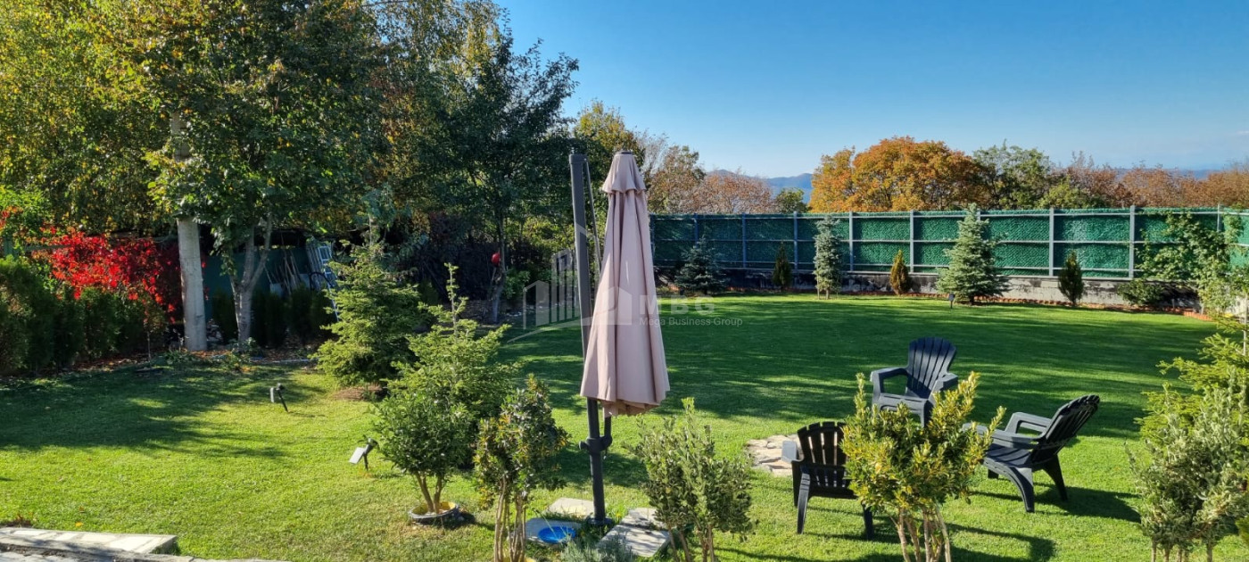 Продается Дом - Вилла В Коджори, Мтацминда Район