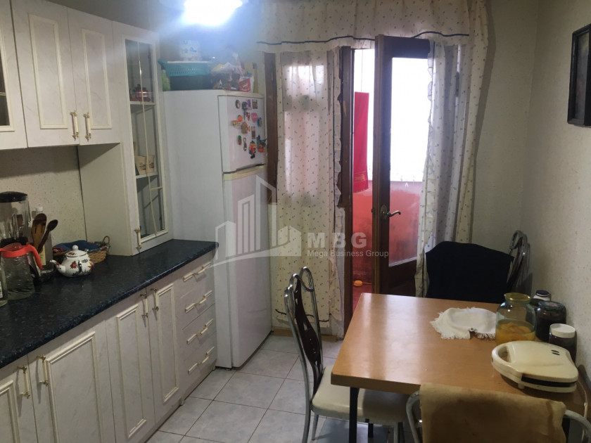 For Sale Flat, in Nutsubidze micro-districts (I-V)
