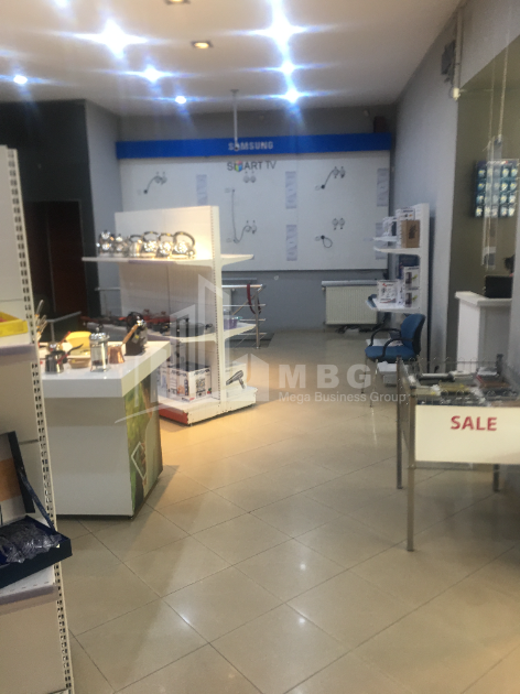 For Rent For office Commercial, in Kalaubani