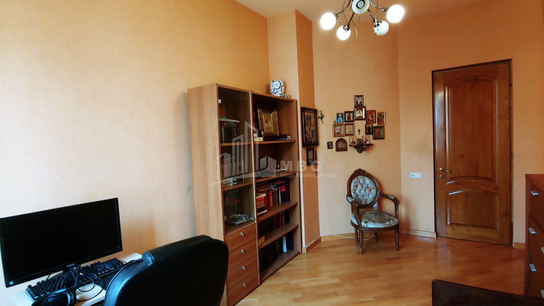 Mieszkanie 4 pokoi 167 m² Tbilisi, Gruzja