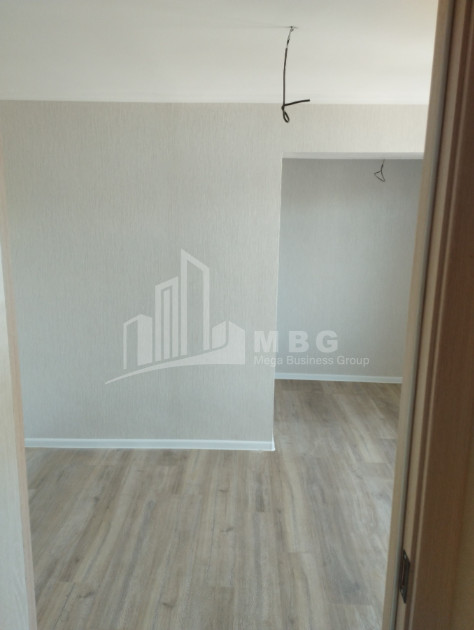 For Sale Flat, in Metromsheni