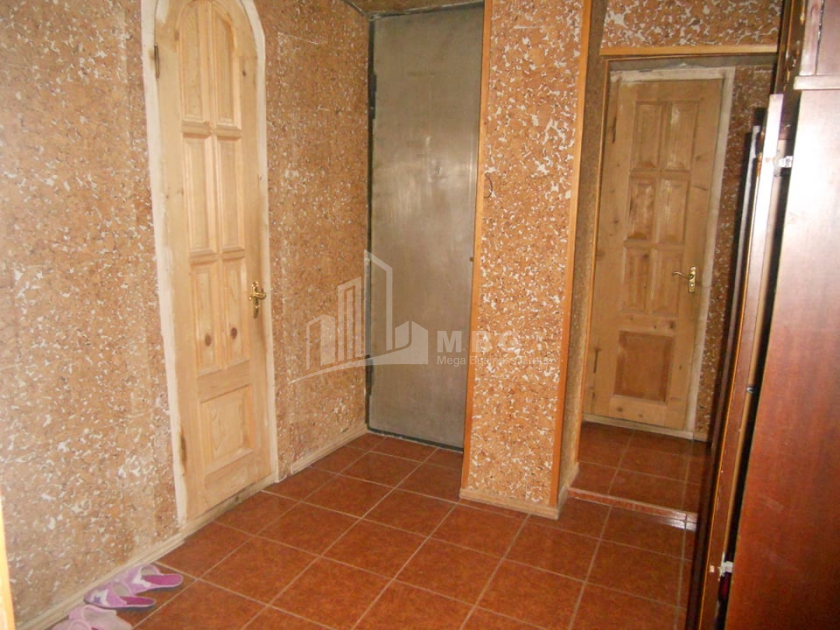 For Sale Flat, in Vazisubani