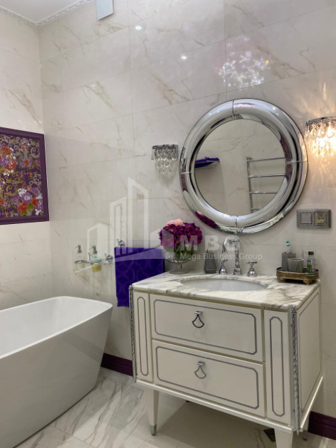 For Sale Flat, in Vake