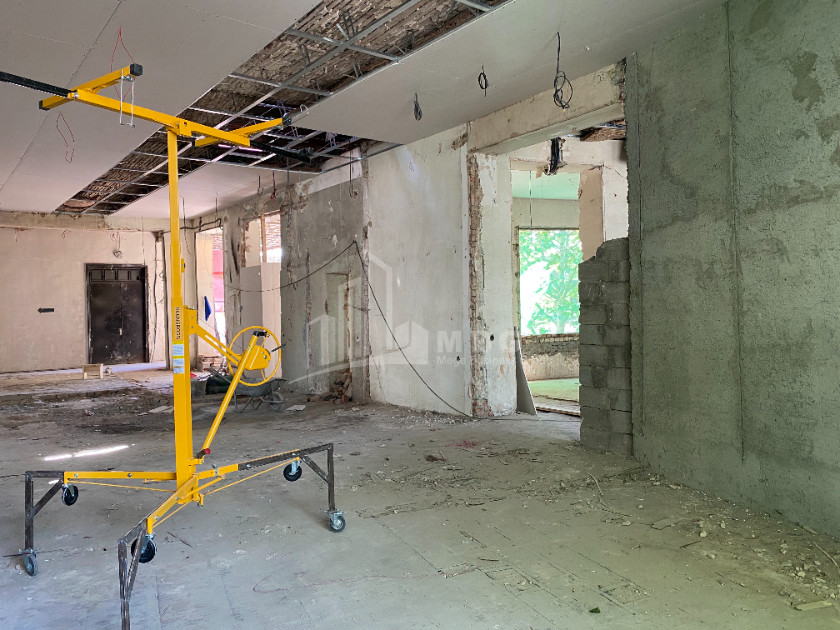 For Sale Hostel - Guesthouse Commercial, in Sololaki