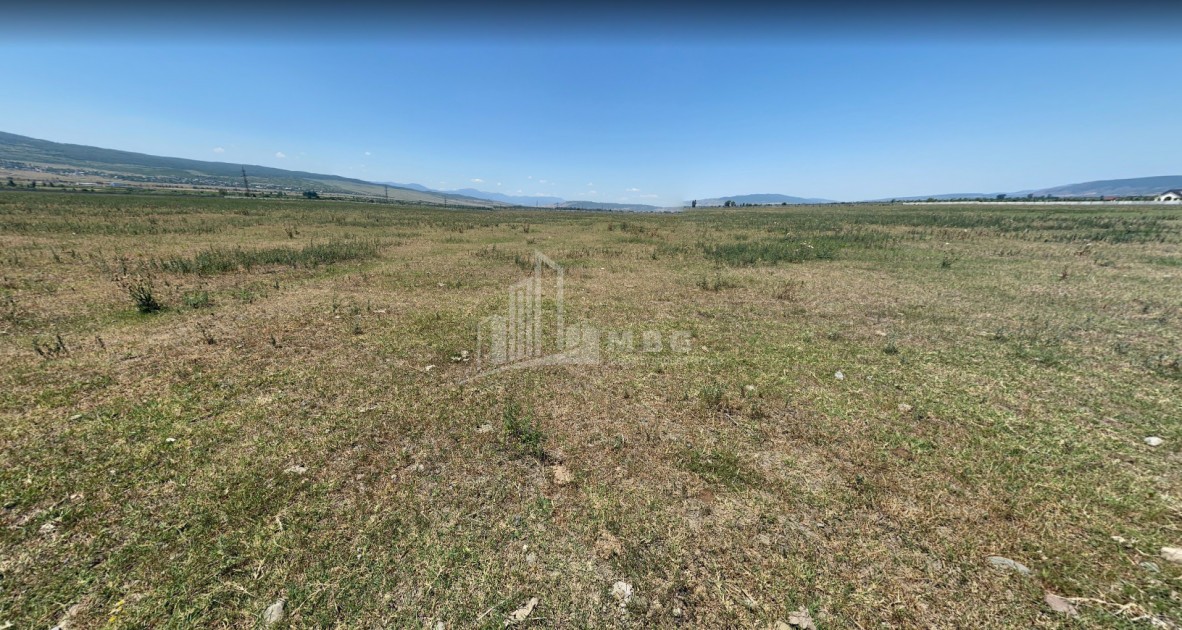 For Sale Country Land, in Tsilkani
