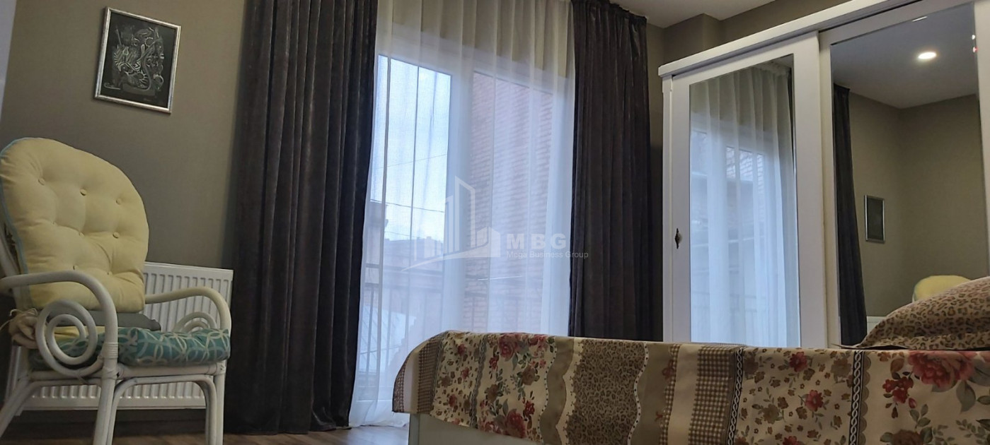 For Rent House - Villa, in Mtatsminda District