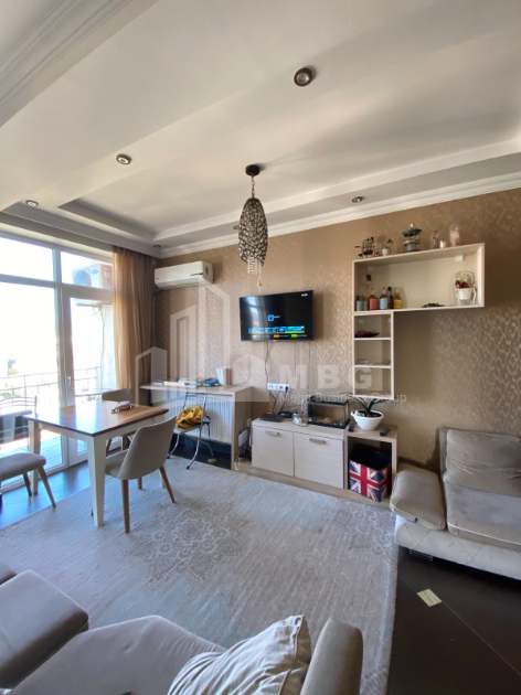 For Sale Flat, in Surrounding area of metro Guramishvili