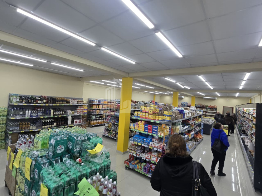 იყიდება სავაჭრო კომერციული ფართი ლოტკინში, ნაძალადევის რაიონი