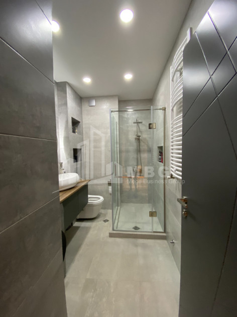 იყიდება ბინა, საბურთალო