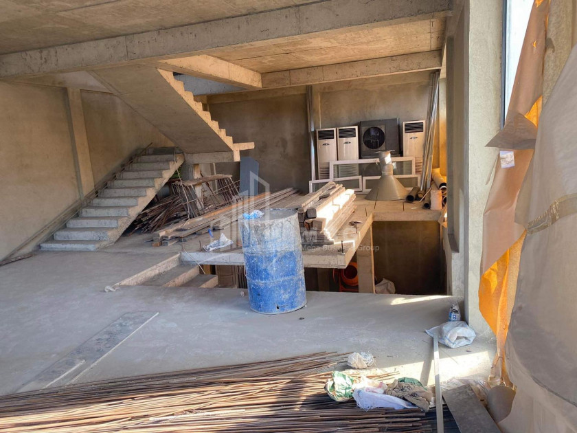 For Rent Витражный фасад Commercial, in Gldani Massive