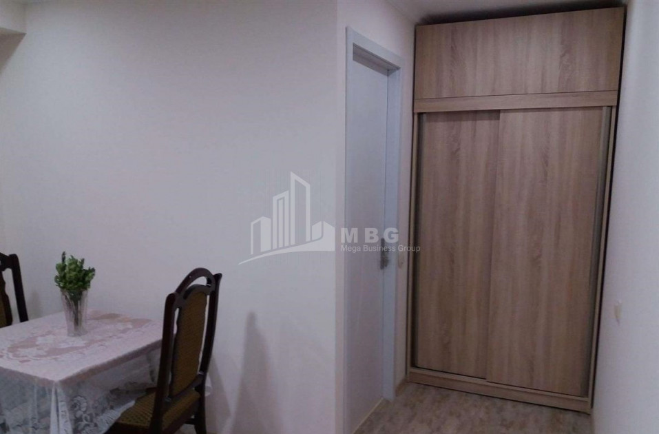 იყიდება ბინა, ვაკე