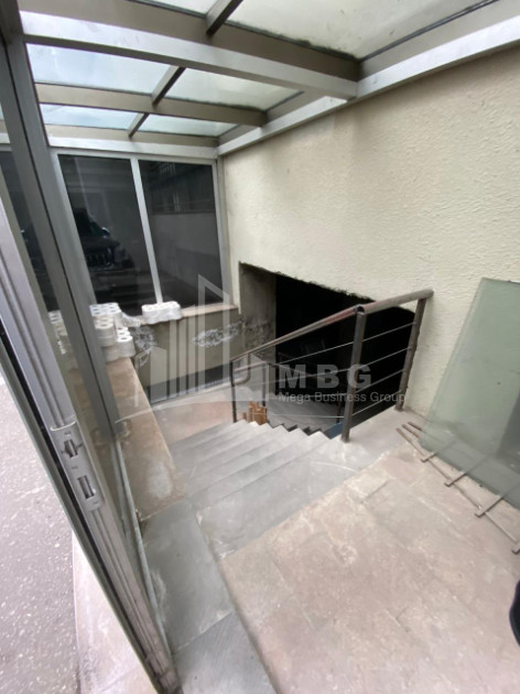 For Rent For office Commercial, in Sololaki