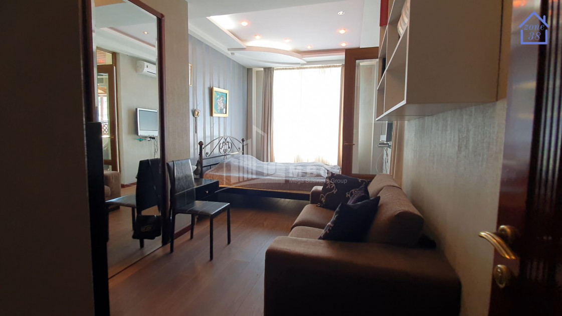 For Sale Flat, in Vake