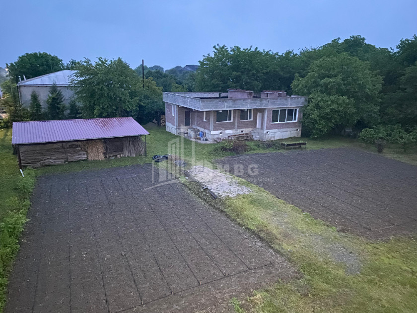 იყიდება ბიზნესი კომერციული ფართი თელავი კახეთი