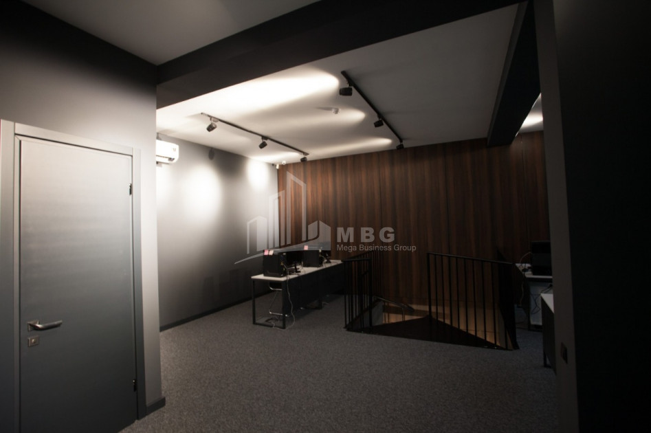 Продается Торговый Коммерческий, в Сабуртало