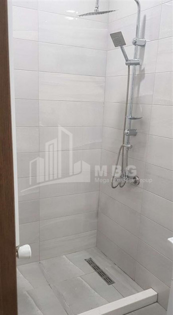 For Sale Flat, in Surrounding area of metro Guramishvili