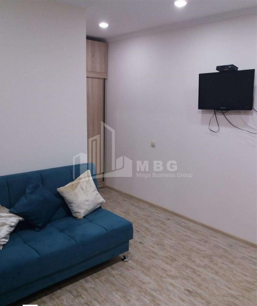 იყიდება ბინა, ვაკე