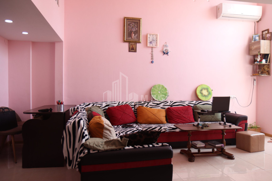 For Sale Flat, in Digomi Massive