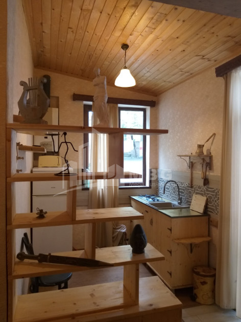 В аренду Квартира, в Мтацминда