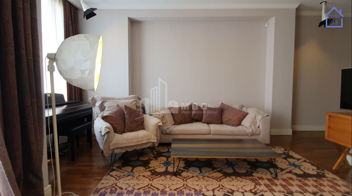 Продается Квартира, в Сололаки