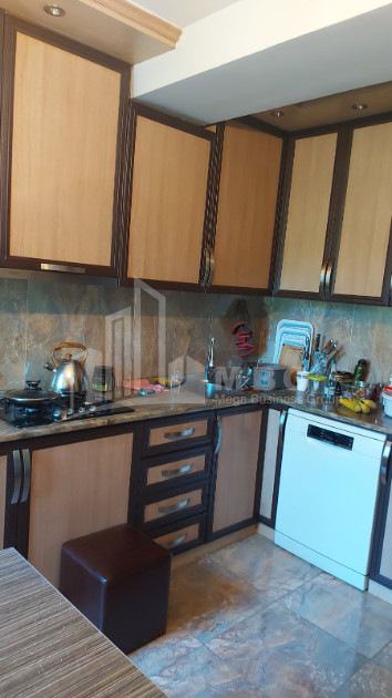 For Sale Flat, in Isani