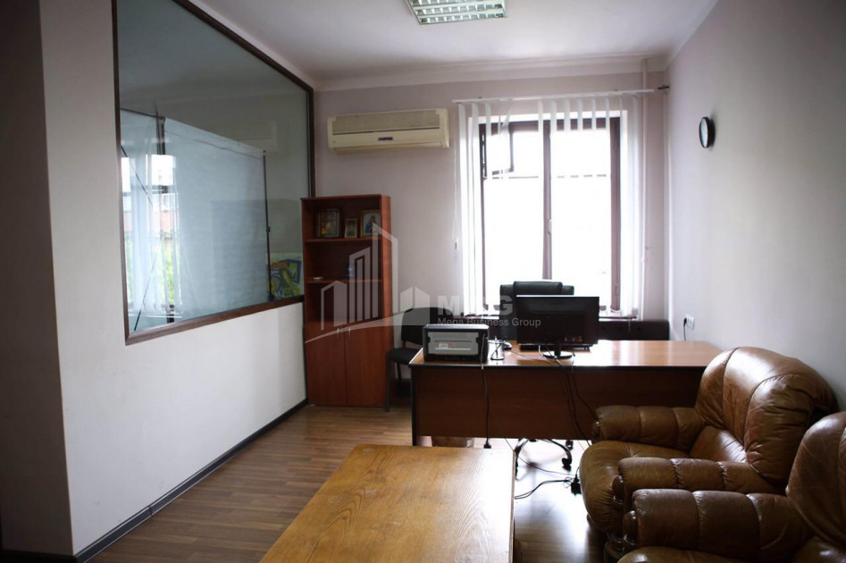 For Rent For office Commercial, in Saburtalo