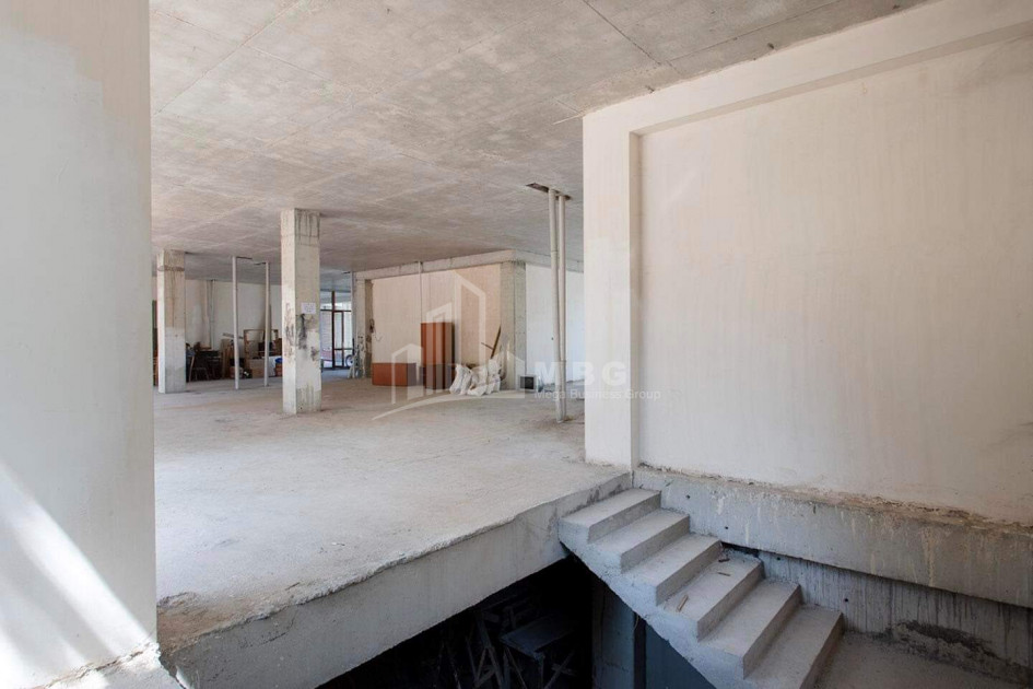 For Rent Витражный фасад Commercial, in Chugureti