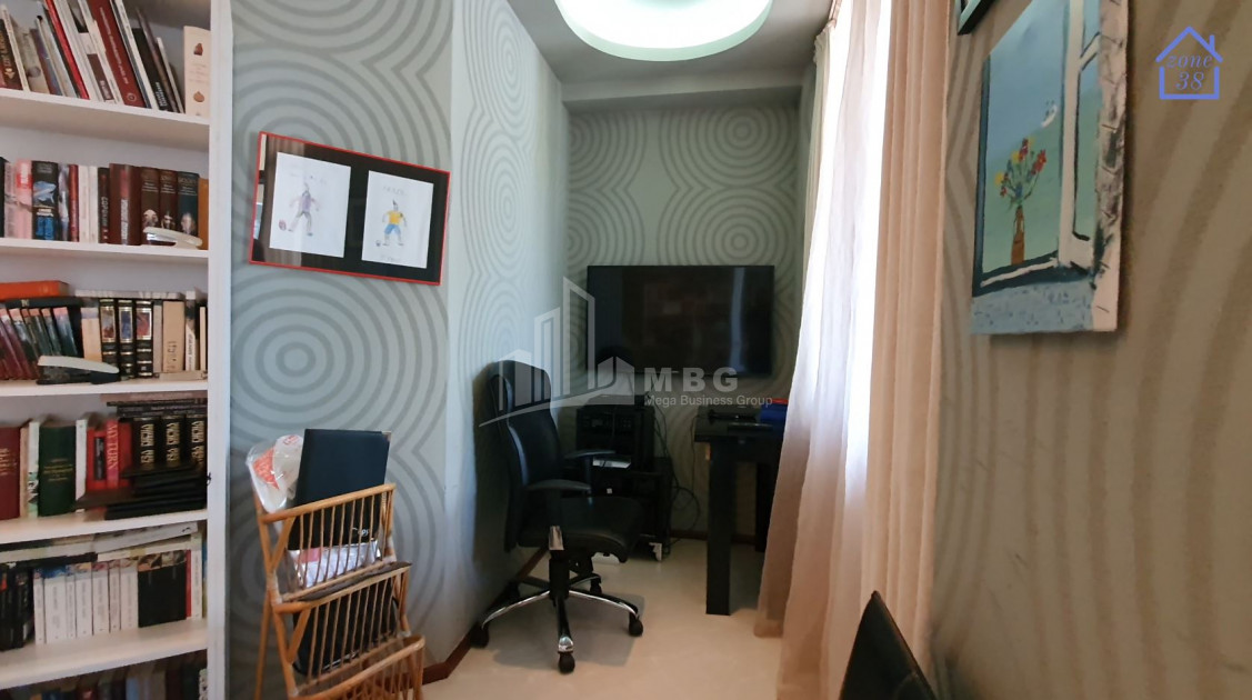 For Sale Flat, in Vake