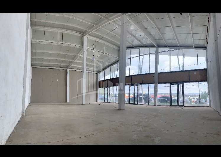 For Rent Витражный фасад Commercial, in Metromsheni